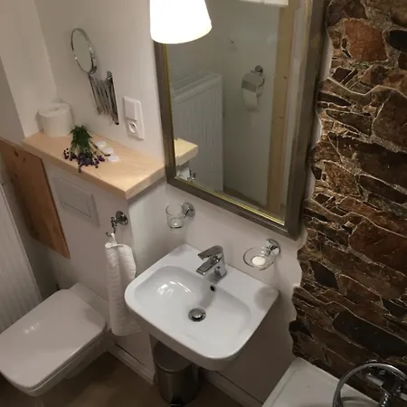 House Apartmentshumpolec + Garden *