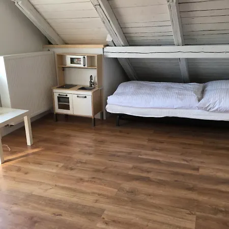 House Apartmentshumpolec + Garden